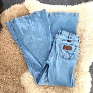 Wrangler Retro High Rise Flare 29 X 36